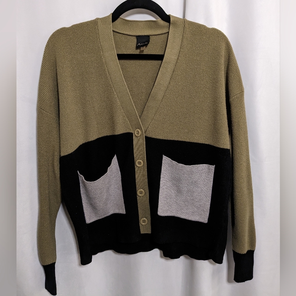 Aaeda Colorblock V-Neck Cardigan - Size: M